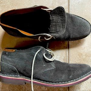 Men’s Suede Chukka Boot - Size 9